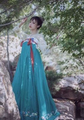 《卿卿三思》电视剧_清晰免费影视在线观看